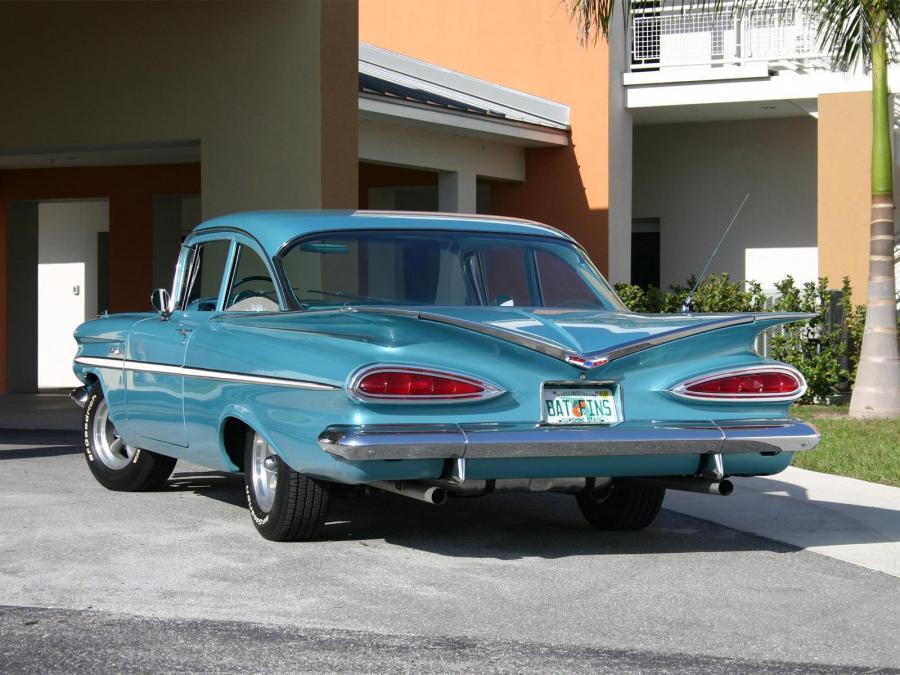 Chevrolet Bel Air 2-Door Sedan 1959 года  (фото 2 из 2)